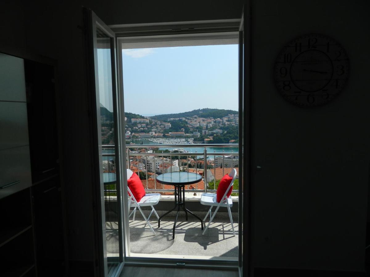 Db1 & Db2 Dubrovnik